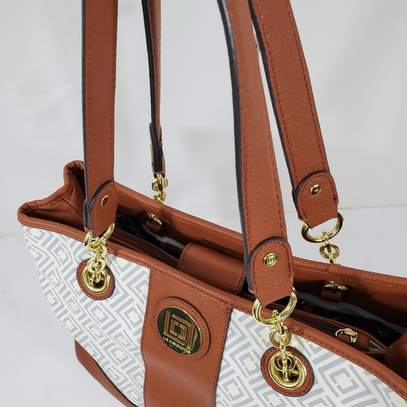 Beautiful Liz Claiborne Handbag Purse Shoulder Bag - Picture 14 of 16